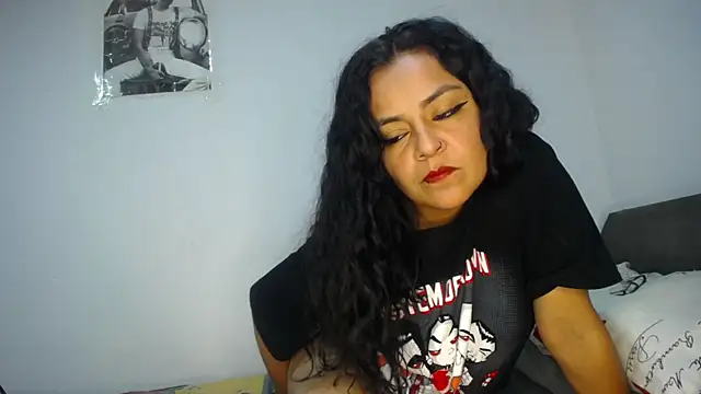 Snapshot of wilddesire66 chatting on 7, 5, 2026 wilddesire66 online show from 7, 5, 2026