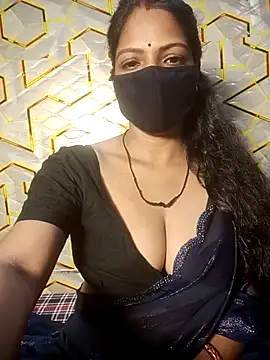 Juli 80 online show from 31, 7, 2026