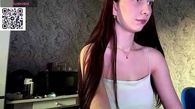 Snapshot of HinaDesire chatting on 15, 6, 2026 HinaDesire online show from 15, 6, 2026