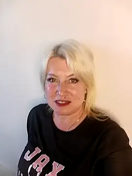 MollyyJoyy online show from 13, 5, 2026
