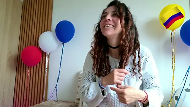 Snapshot of alissonandree chatting on 30, 6, 2026 alissonandree online show from 30, 6, 2026