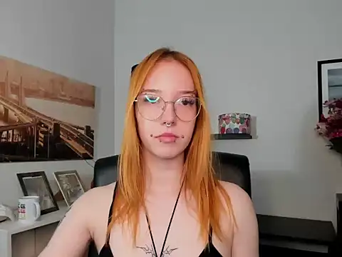 Snapshot of foxSonya chatting on 25, 5, 2026 foxSonya online show from 25, 5, 2026