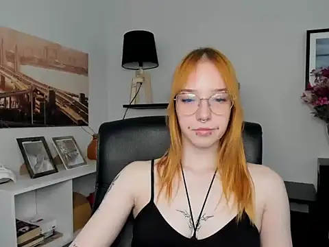 Snapshot of foxSonya chatting on 1, 6, 2026 foxSonya online show from 1, 6, 2026