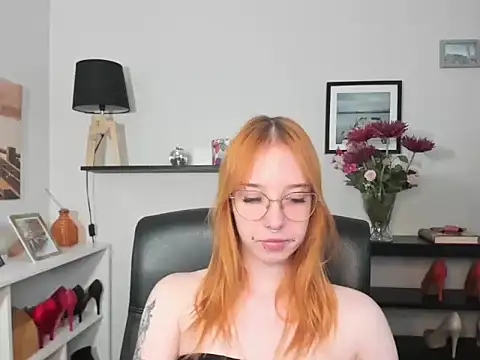 Snapshot of foxSonya chatting on 3, 6, 2026 foxSonya online show from 3, 6, 2026
