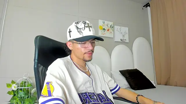 Snapshot of jake_miller__ chatting on 25, 5, 2026 jake miller online show from 25, 5, 2026
