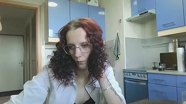 Snapshot of Lucy_Crystal chatting on 31, 5, 2026 Lucy Crystal online show from 31, 5, 2026