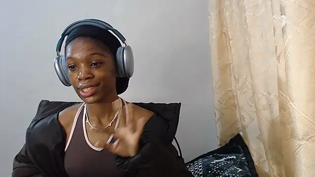 PetiteBarbie 05 online show from 23, 7, 2026