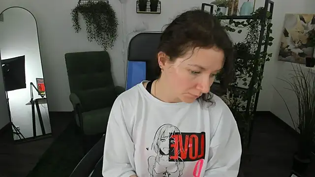 AureliaGleam online show from 19, 5, 2026