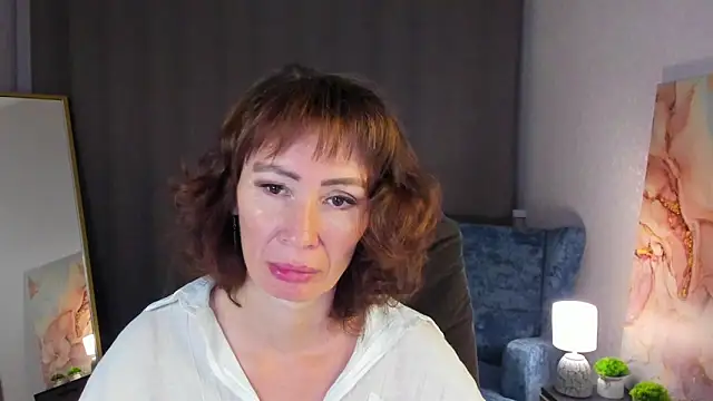 gracekellyyy online show from 10, 6, 2026