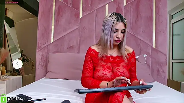 SiellaDolce online show from 7, 6, 2026