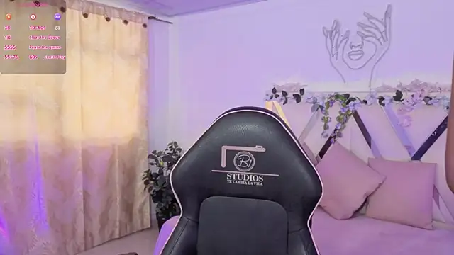 CRISTALBROKE TAY online show from 7, 7, 2026