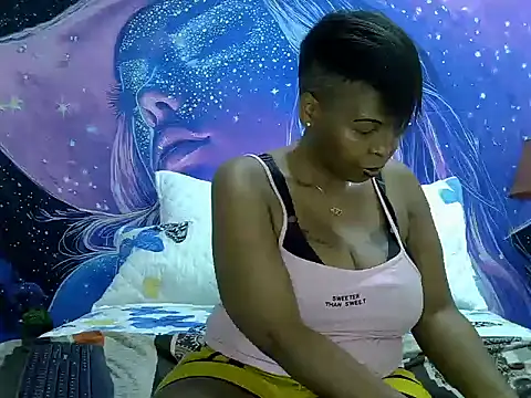 Snapshot of BlackBeautyJuXx chatting on 19, 6, 2026 BlackBeautyJuXx online show from 19, 6, 2026