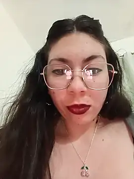 Mia essence online show from 28, 7, 2026