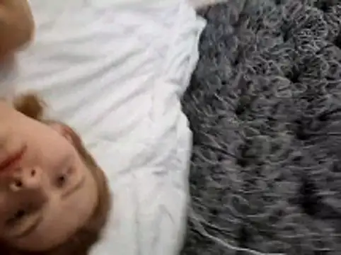 Snapshot of mooniekiss chatting on 8, 5, 2026 mooniekiss online show from 8, 5, 2026