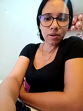 Snapshot of alanahot94 chatting on 8, 5, 2026 alanahot94 online show from 8, 5, 2026