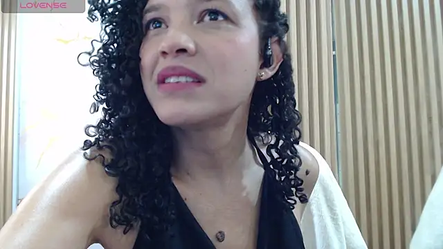 Jazlin Sg online show from 9, 6, 2026