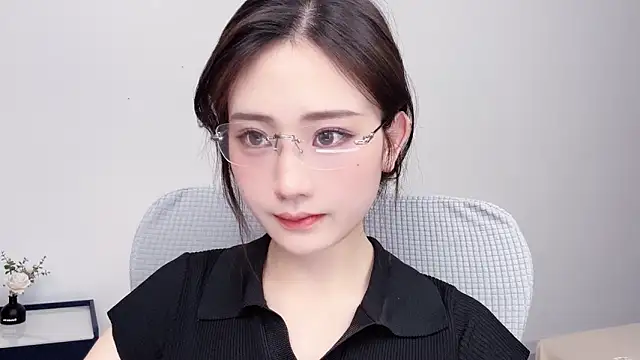 Snapshot of _222Mia chatting on 20, 5, 2026 222Mia online show from 20, 5, 2026