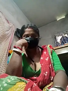 Snapshot of Miss-poly chatting on 2, 7, 2026 Miss-poly online show from 2, 7, 2026