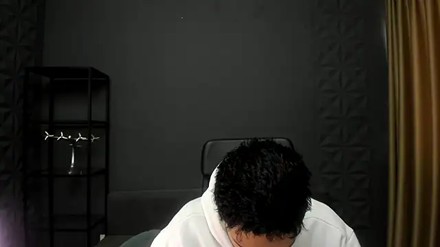 Snapshot of TroyWadee chatting on 30, 5, 2026 TroyWadee online show from 30, 5, 2026