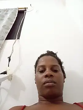 Snapshot of momspretty chatting on 27, 5, 2026 momspretty online show from 27, 5, 2026