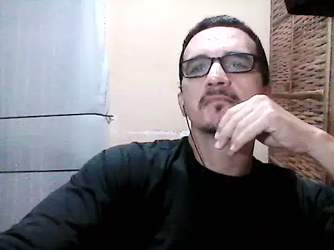 DouglasBr22 online show from 10, 5, 2026