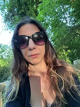 Snapshot of GirlNextDoorBianca chatting on 19, 6, 2026 GirlNextDoorBianca online show from 19, 6, 2026