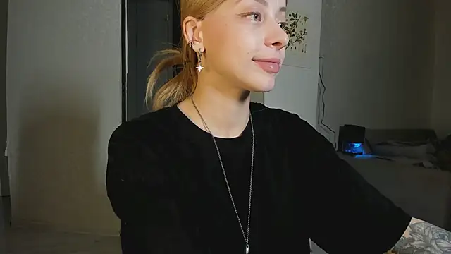 Snapshot of Jane_Bright chatting on 5, 1, 2025 Jane Bright online show from 5, 1, 2025