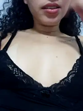 Snapshot of venuseyes25 chatting on 6, 6, 2026 venuseyes25 online show from 6, 6, 2026