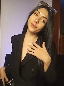 Agnes cox online show from 3, 6, 2026