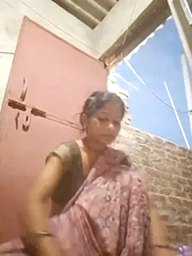 Snapshot of CHANDNi_700 chatting on 30, 5, 2026 CHANDNi 700 online show from 30, 5, 2026