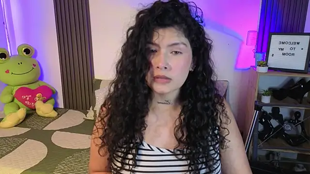 LadyVelvett online show from 10, 5, 2026