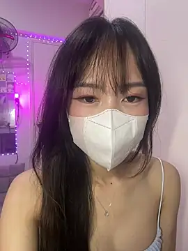 Lov3lily online show from 2, 8, 2026