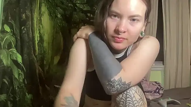 Snapshot of mo0ngoddess chatting on 24, 11, 2025 mo0ngoddess online show from 24, 11, 2025