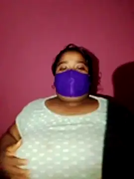 Snapshot of Mona_Vabi chatting on 31, 7, 2026 Mona Vabi online show from 31, 7, 2026
