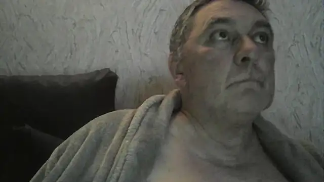 Snapshot of edje59a chatting on 20, 11, 2025 edje59a online show from 20, 11, 2025