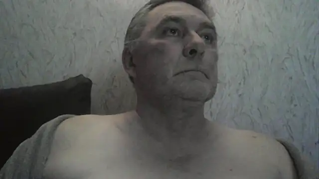 Snapshot of edje59a chatting on 1, 12, 2025 edje59a online show from 1, 12, 2025