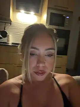 noraheaven online show from 14, 5, 2026