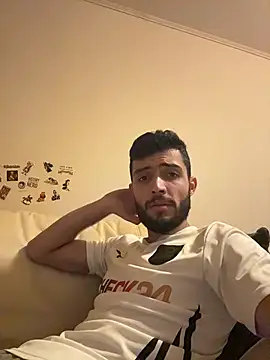 Snapshot of Z-man- chatting on 30, 5, 2026 Z-man- online show from 30, 5, 2026