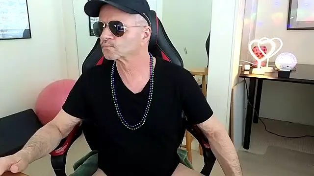 hotdadbod online show from 3, 1, 2025