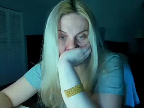 Snapshot of Laviora chatting on 13, 5, 2026 Laviora online show from 13, 5, 2026