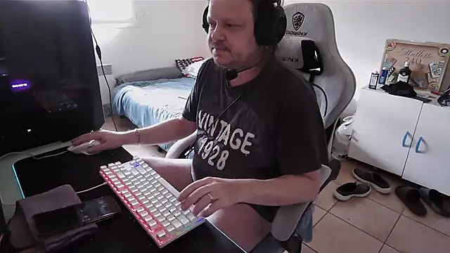 Romulus66100 online show from 14, 5, 2026