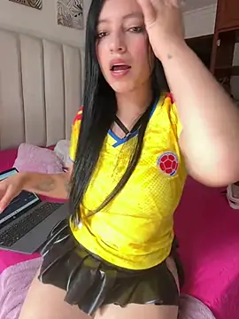 Snapshot of Miel_rousse chatting on 28, 6, 2026 Miel rousse online show from 28, 6, 2026