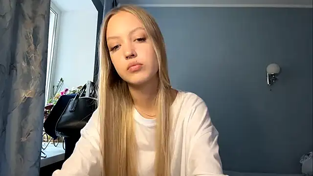 Snapshot of NievesHackey chatting on 9, 6, 2026 NievesHackey online show from 9, 6, 2026