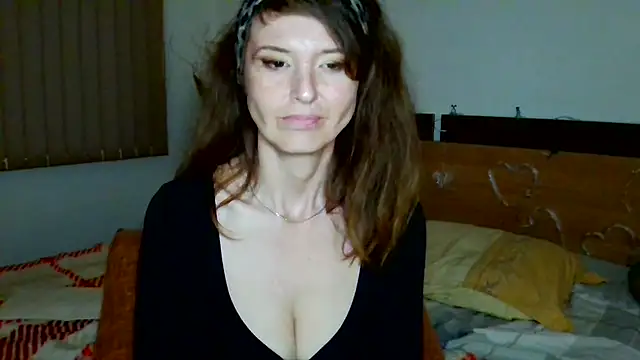 Snapshot of LoveElenika chatting on 21, 6, 2026 LoveElenika online show from 21, 6, 2026