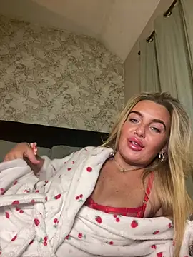 Snapshot of CharlottemilfUKx chatting on 16, 5, 2026 CharlottemilfUKx online show from 16, 5, 2026