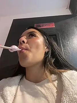 Megan pink18 online show from 23, 5, 2026