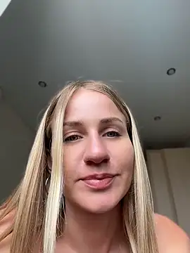 Snapshot of AnnaMist_ chatting on 1, 7, 2026 AnnaMist online show from 1, 7, 2026