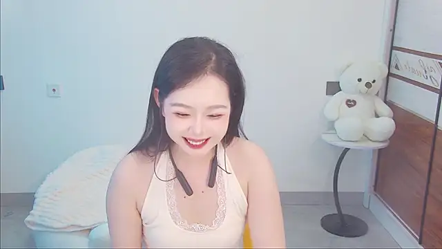 Snapshot of swie111 chatting on 18, 5, 2026 swie111 online show from 18, 5, 2026