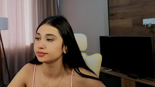honeylanaa online show from 13, 6, 2026