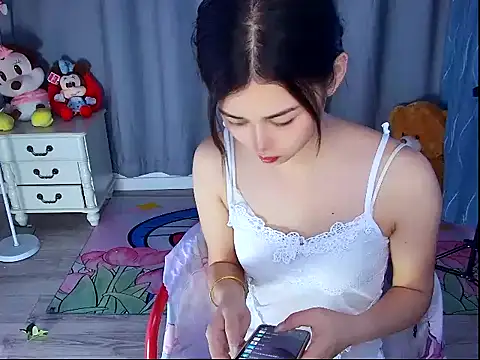 QinQin-888 online show from 19, 5, 2026